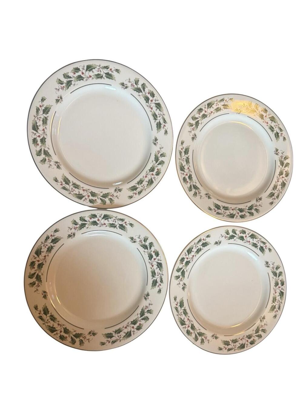 4 Holly Berries Christmas Holiday Dinner Plates 7.5” Ivory Gold Trim Fine China